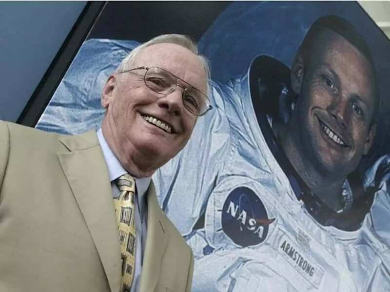 Neil Armstrong sulla luna